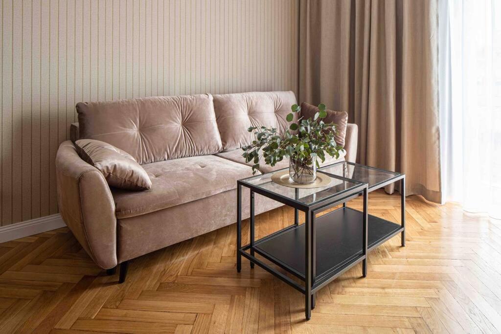 Wyzwolenia Apt , Lazienki Park & Zbawiciela Sq. 2' Βαρσοβία Εξωτερικό φωτογραφία