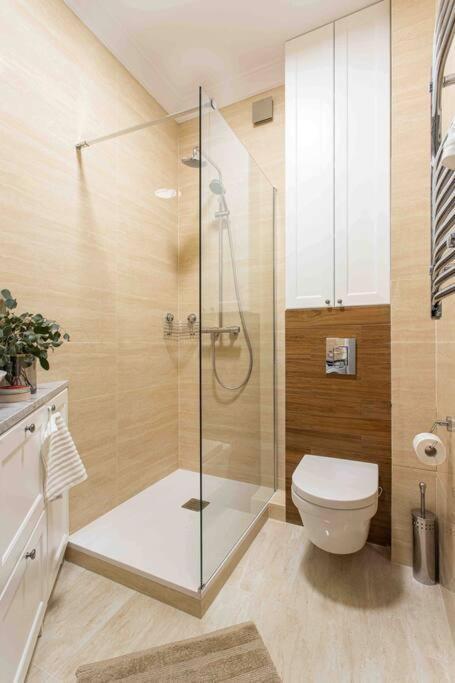 Wyzwolenia Apt , Lazienki Park & Zbawiciela Sq. 2' Βαρσοβία Εξωτερικό φωτογραφία