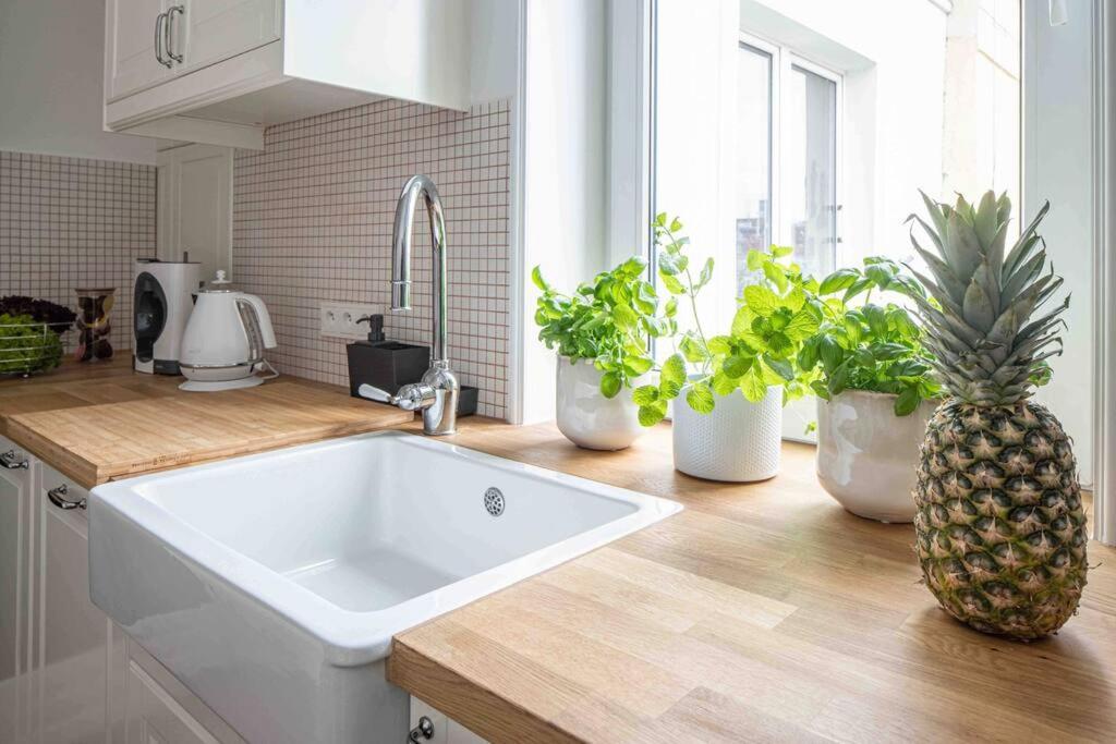 Wyzwolenia Apt , Lazienki Park & Zbawiciela Sq. 2' Βαρσοβία Εξωτερικό φωτογραφία